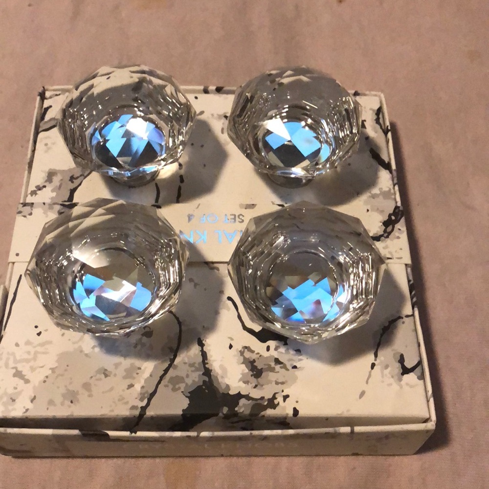 Set of 4 custom high end drawer knobs